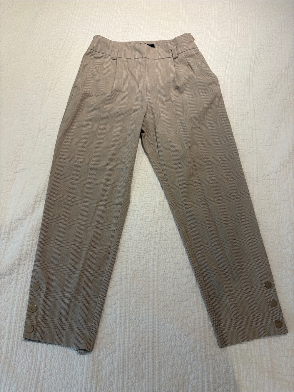 Dynamite Plaid Straight-Leg Trousers in Taupe and Cream